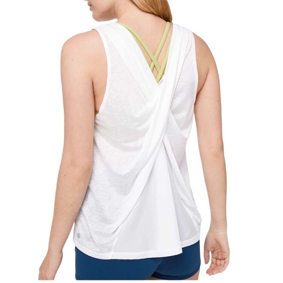 Lululemon Soul Stride Tank Women’s White Crisscross Back Size-6 NWOT - Picture 3 of 9